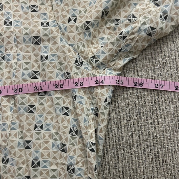 😍Perry Ellis 100% rayon short sleeve button down size large - Picture 8 of 10